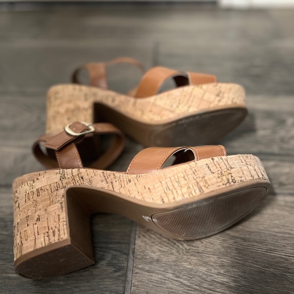 Kensie heels - Picture 2 of 3